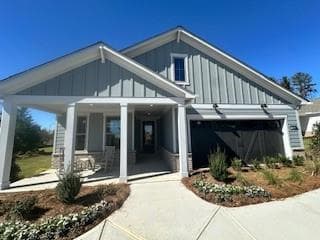 3 bedroom, 2 bathroom, 1,937 sq ft single family residence sold at 5423 Olive Lane, Hoschton, GA 30548