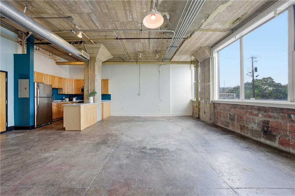 1 bedroom, 1 bathroom, 1,085 sq ft condominium for sale at 505 Whitehall Street 203, Atlanta, GA 30303 — photo 3