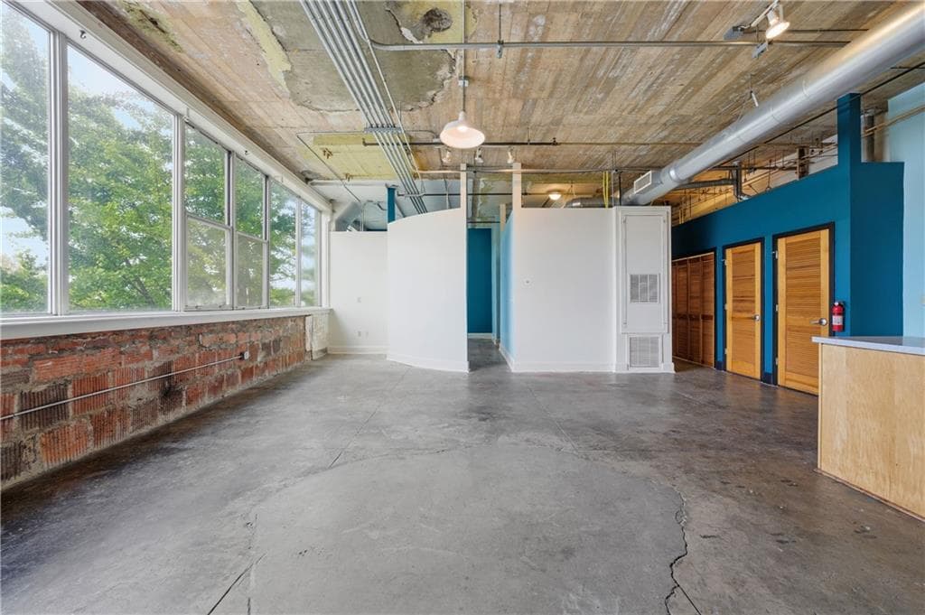 1 bedroom, 1 bathroom, 1,085 sq ft condominium for sale at 505 Whitehall Street 203, Atlanta, GA 30303 — photo 6