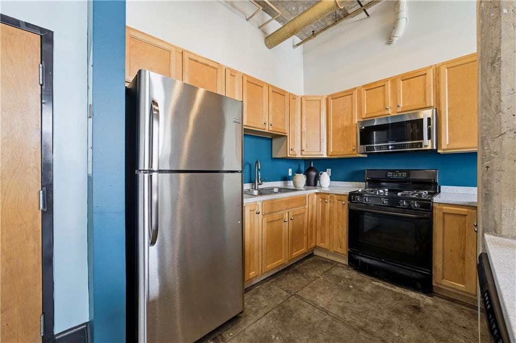 1 bedroom, 1 bathroom, 1,085 sq ft condominium for sale at 505 Whitehall Street 203, Atlanta, GA 30303 — photo 10