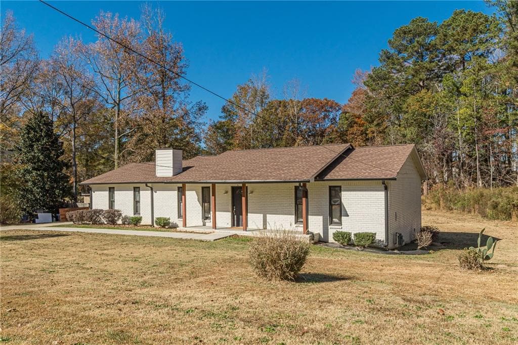 4 bedroom, 2 bathroom, 1,840 sq ft single family residence for sale at 9531 Winding Way Lane, Jonesboro, GA 30238 — photo 5
