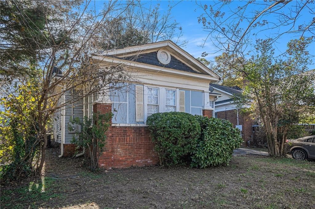 964 Dill Avenue, Atlanta, GA 30310 — most recent listing photo
