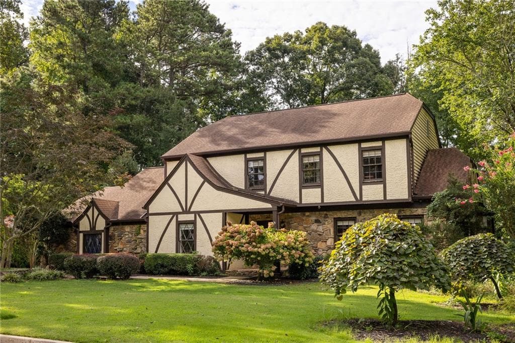 1318 Mile Post Drive, Dunwoody, GA 30338 — most recent listing photo
