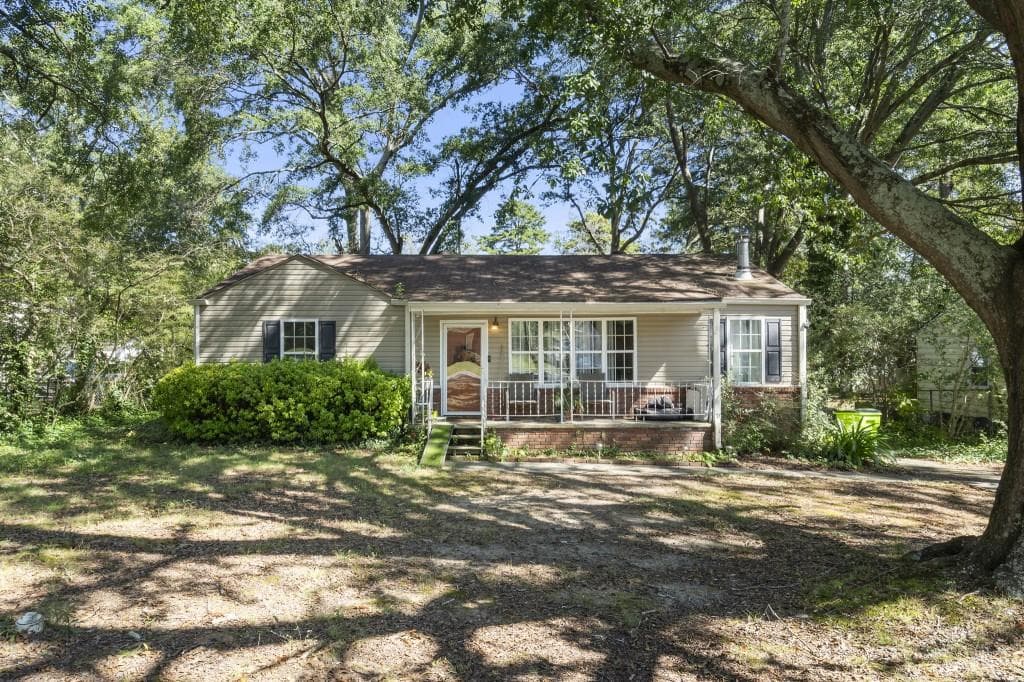 1923 Clearwater Drive, Marietta, GA 30067 — most recent listing photo