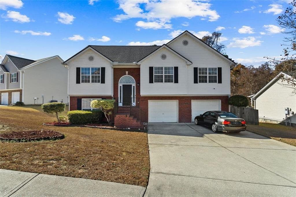 995 CHIMNEY TRACE Way, Lawrenceville, GA 30045 — most recent listing photo