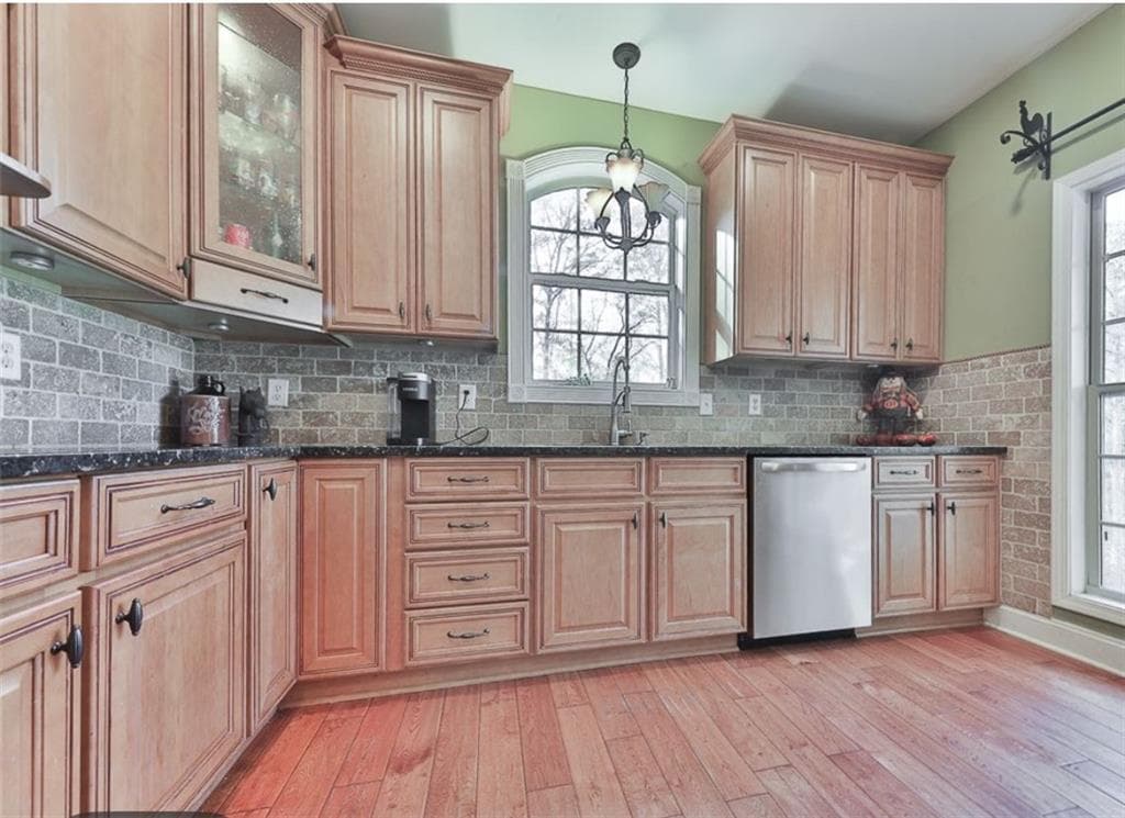 4 bedroom, 3 bathroom, 2,700 sq ft single family residence for sale at 1523 Braswell Mountain Road, Dallas, GA 30132 — photo 10
