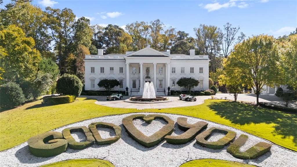 6 bedroom, 11 bathroom, 16,500 sq ft single family residence for sale at 3687 Briarcliff Road, Atlanta, GA 30345 — photo 6
