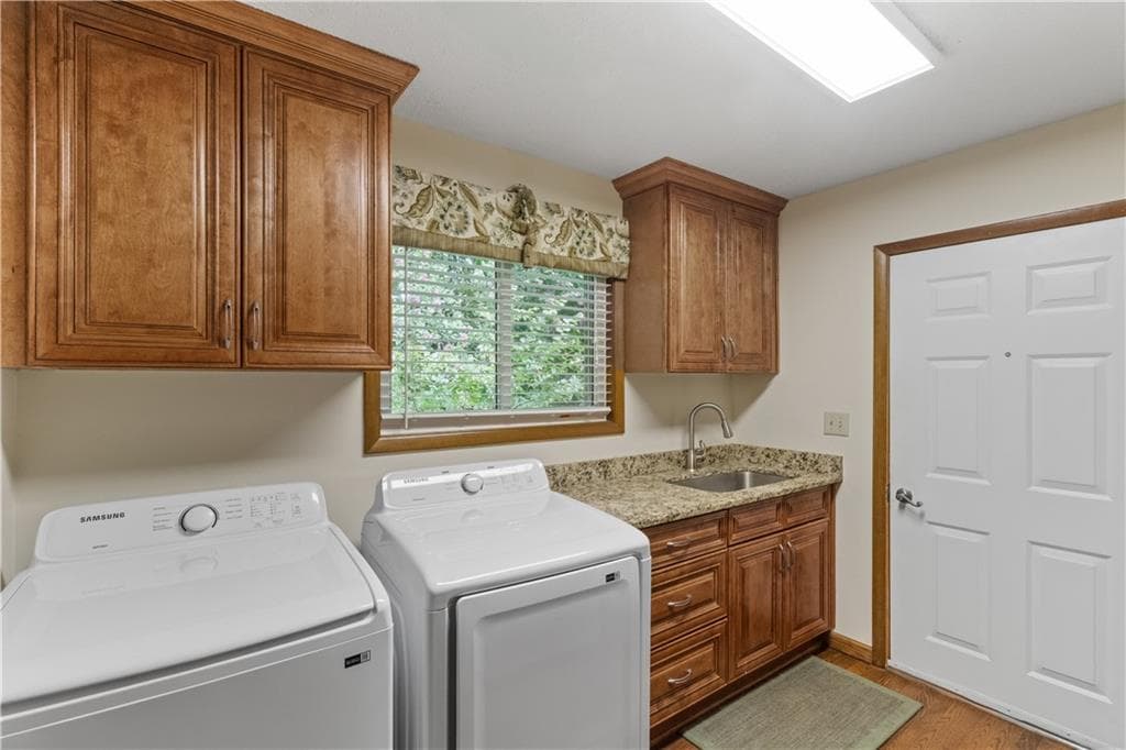 5 bedroom, 6 bathroom, 4,634 sq ft single family residence for sale at 3711 Frey Lake Road, Kennesaw, GA 30144 — photo 10