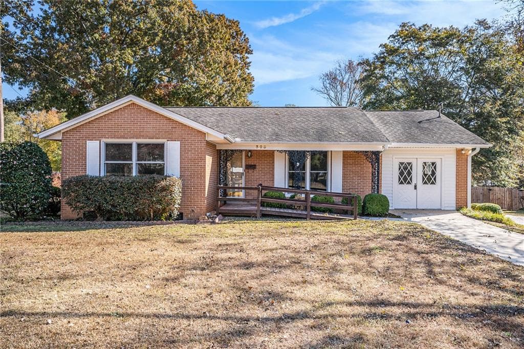 308 Moye Street, Barnesville, GA 30204 — most recent listing photo
