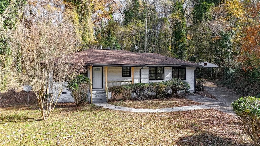 3 bedroom, 2 bathroom, 1,500 sq ft single family residence for sale at 1944 Wells Drive, Atlanta, GA 30311 — photo 2
