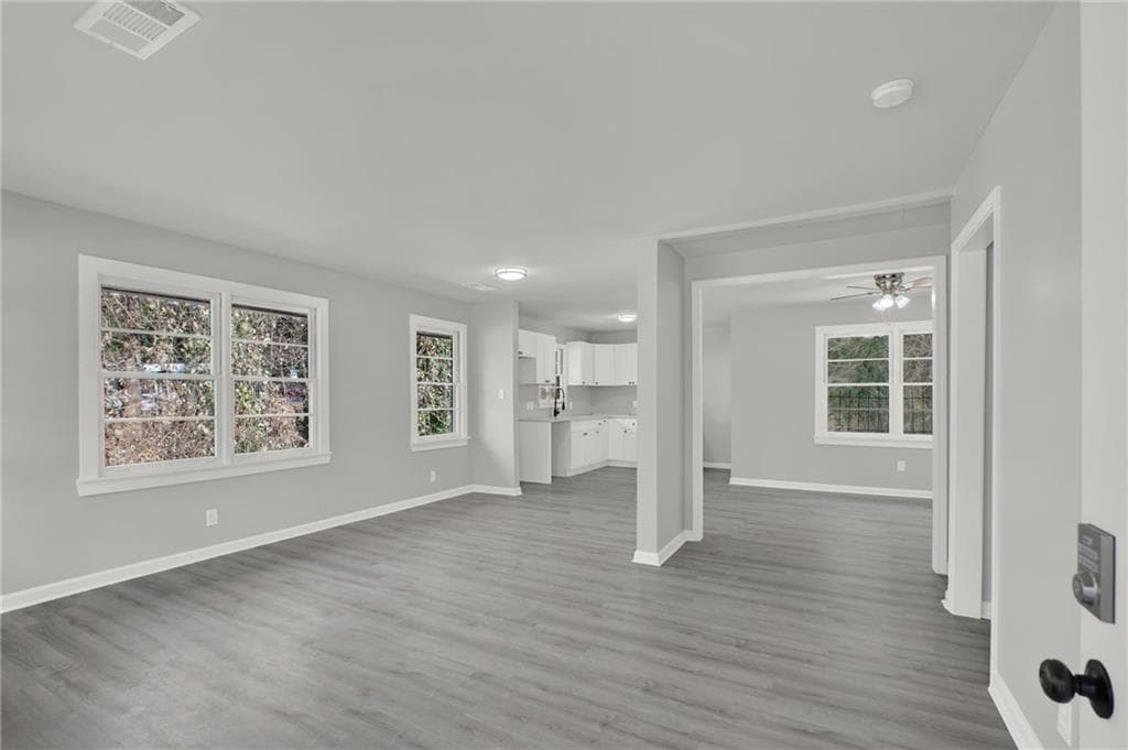 3 bedroom, 2 bathroom, 1,500 sq ft single family residence for sale at 1944 Wells Drive, Atlanta, GA 30311 — photo 7