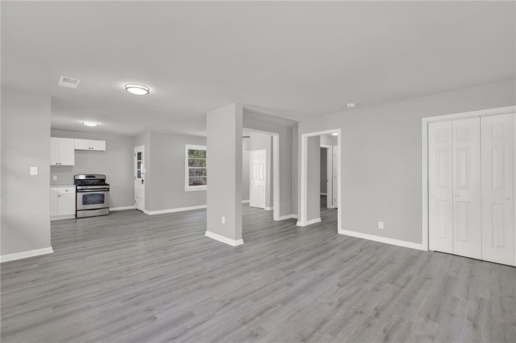 3 bedroom, 2 bathroom, 1,500 sq ft single family residence for sale at 1944 Wells Drive, Atlanta, GA 30311 — photo 8