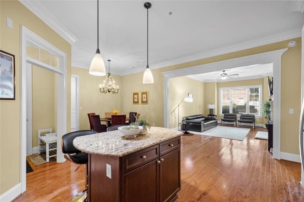 3 bedroom, 3 bathroom, 1,714 sq ft condominium for sale at 3635 E Paces Circle 1103, Atlanta, GA 30326 — photo 6