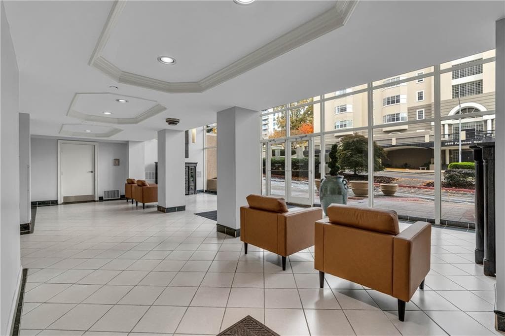 1 bedroom, 1 bathroom, 837 sq ft condominium for sale at 2479 Peachtree Road 506, Atlanta, GA 30305 — photo 5