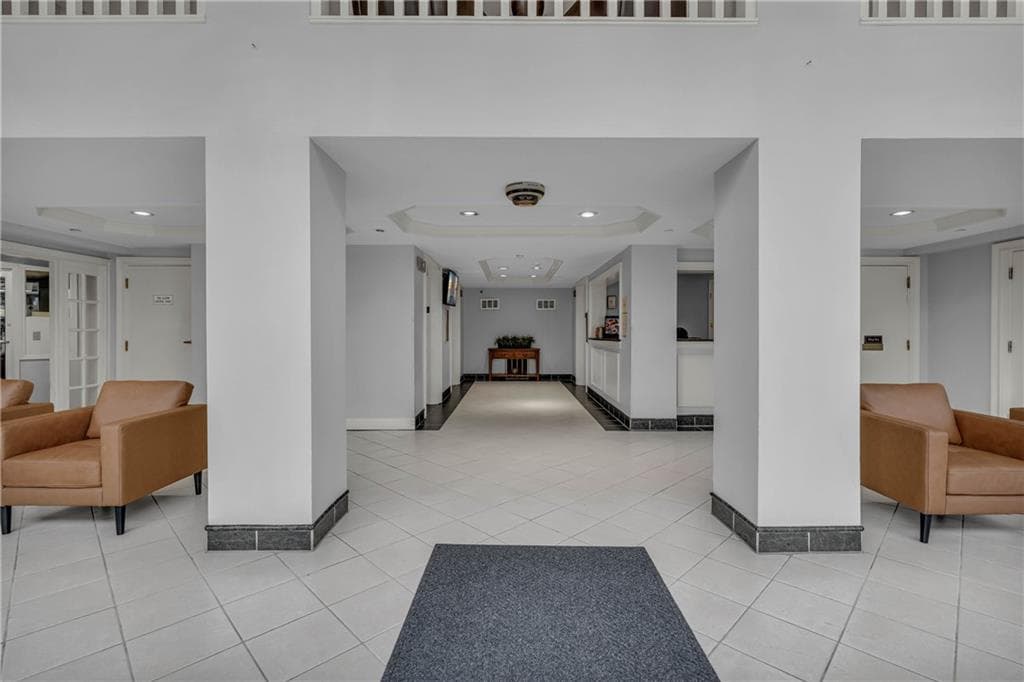 1 bedroom, 1 bathroom, 837 sq ft condominium for sale at 2479 Peachtree Road 506, Atlanta, GA 30305 — photo 10