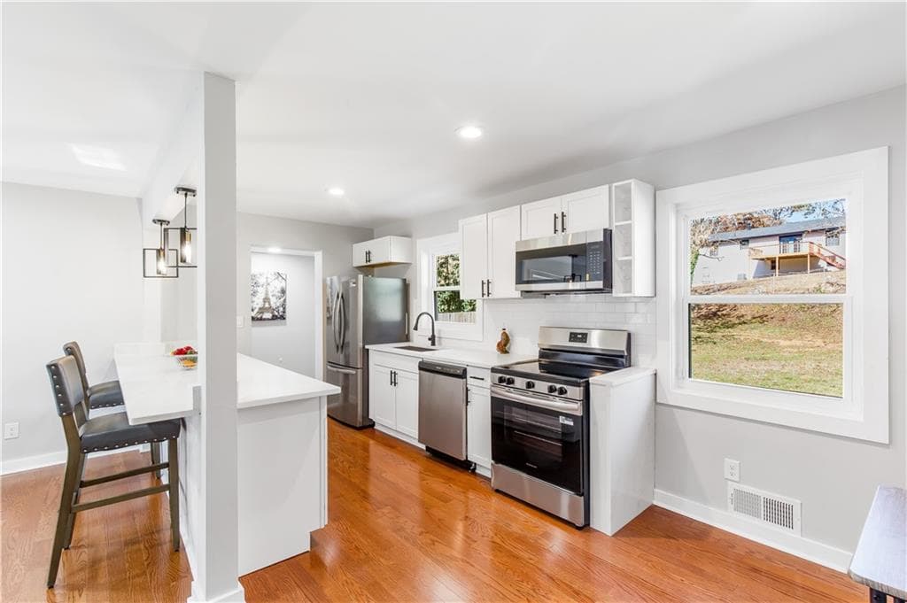 4 bedroom, 3 bathroom, 1,375 sq ft single family residence for sale at 1934 Apache Trail, Atlanta, GA 30316 — photo 7