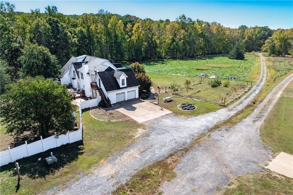 5 bedroom, 5 bathroom, 6,216 sq ft single family residence for sale at 422 Blessings Lane, Nicholson, GA 30565 — photo 3