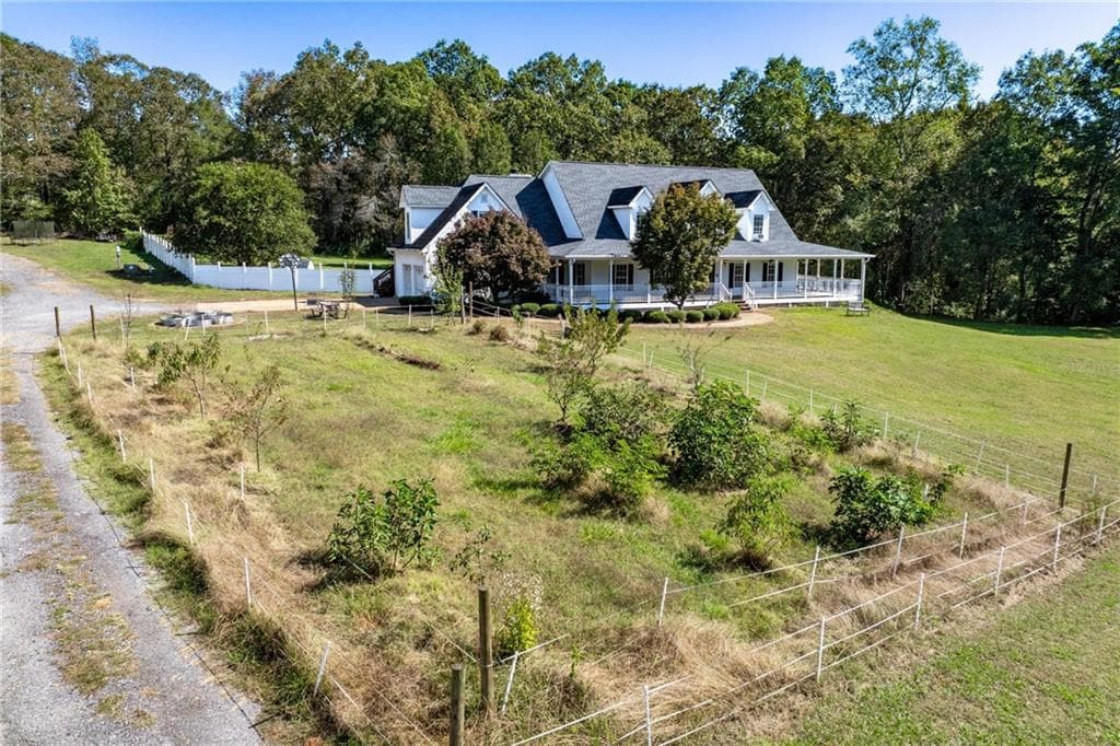 5 bedroom, 5 bathroom, 6,216 sq ft single family residence for sale at 422 Blessings Lane, Nicholson, GA 30565 — photo 8