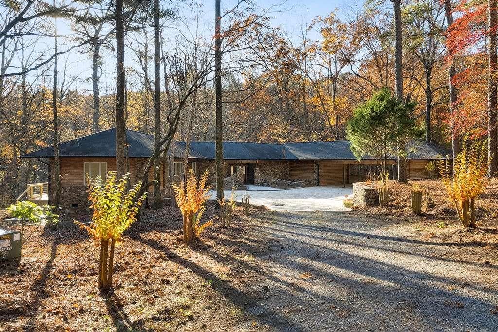 3289 Floyd Springs Road, Armuchee, GA 30105 — most recent listing photo