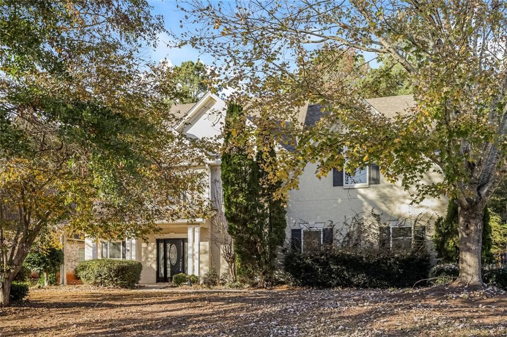 5 bedroom, 3 bathroom, 2,585 sq ft single family residence for sale at 1405 Landon Drive, Locust Grove, GA 30248 — photo 4