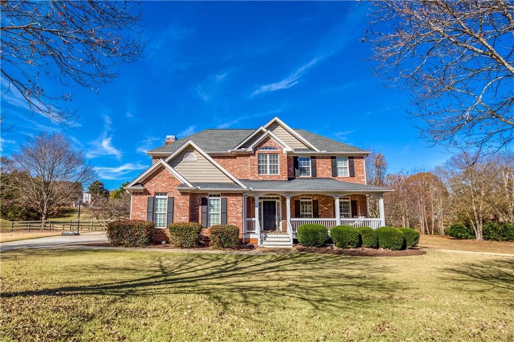 1252 White Columns Drive, Monroe, GA 30656 — most recent listing photo