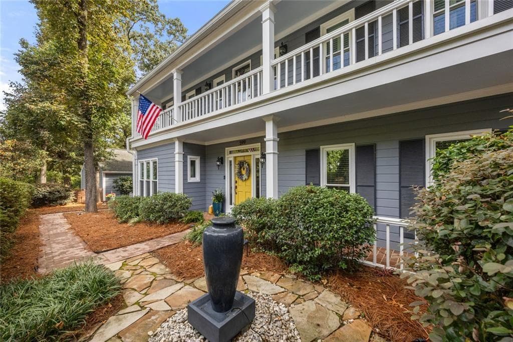 3 bedroom, 4 bathroom, 2,181 sq ft single family residence sold at 599 Collier Road, Atlanta, GA 30318