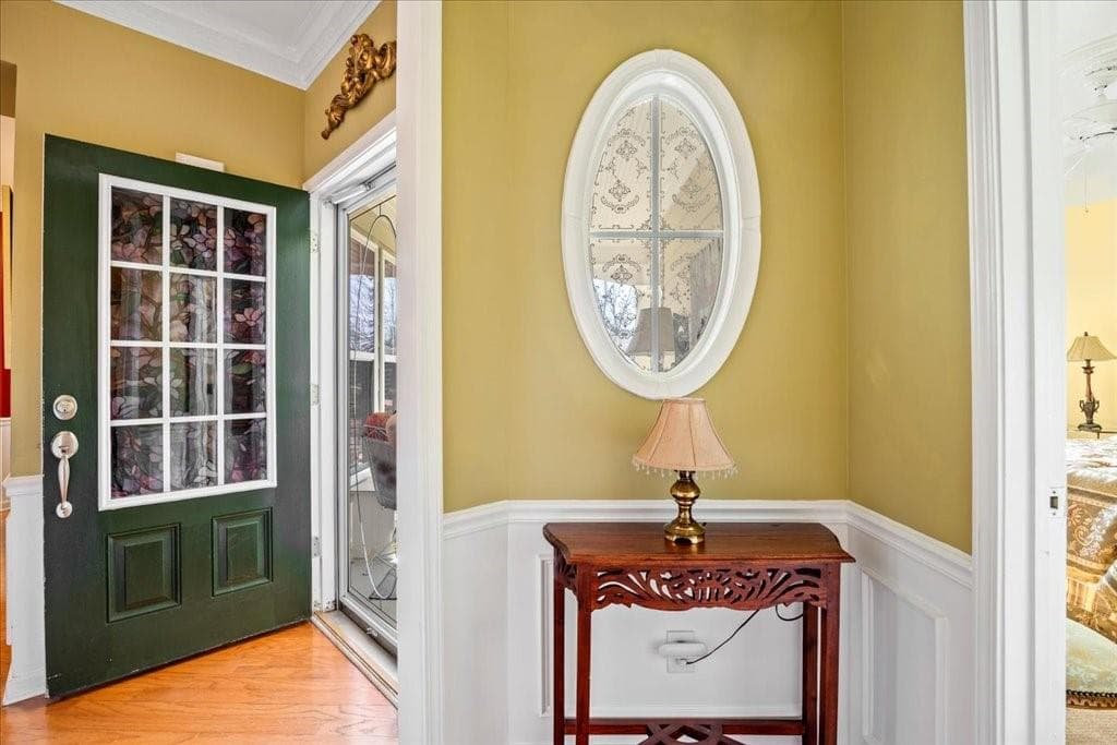 2 bedroom, 2 bathroom, 1,828 sq ft single family residence under contract at 5015 Kings Common Way, Cumming, GA 30040 — photo 3