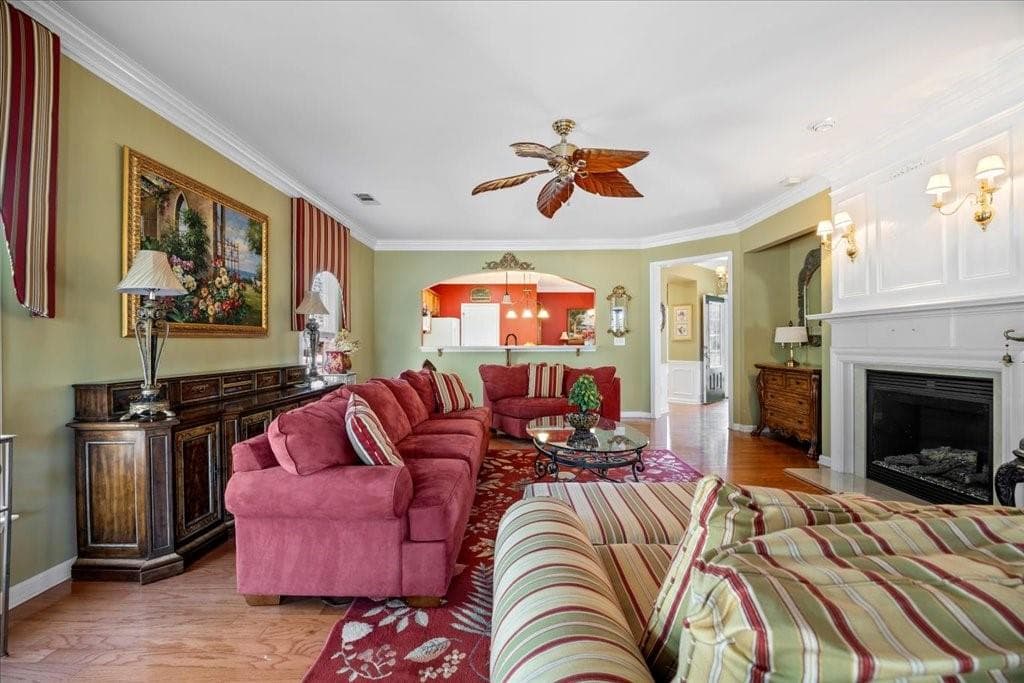 2 bedroom, 2 bathroom, 1,828 sq ft single family residence under contract at 5015 Kings Common Way, Cumming, GA 30040 — photo 6