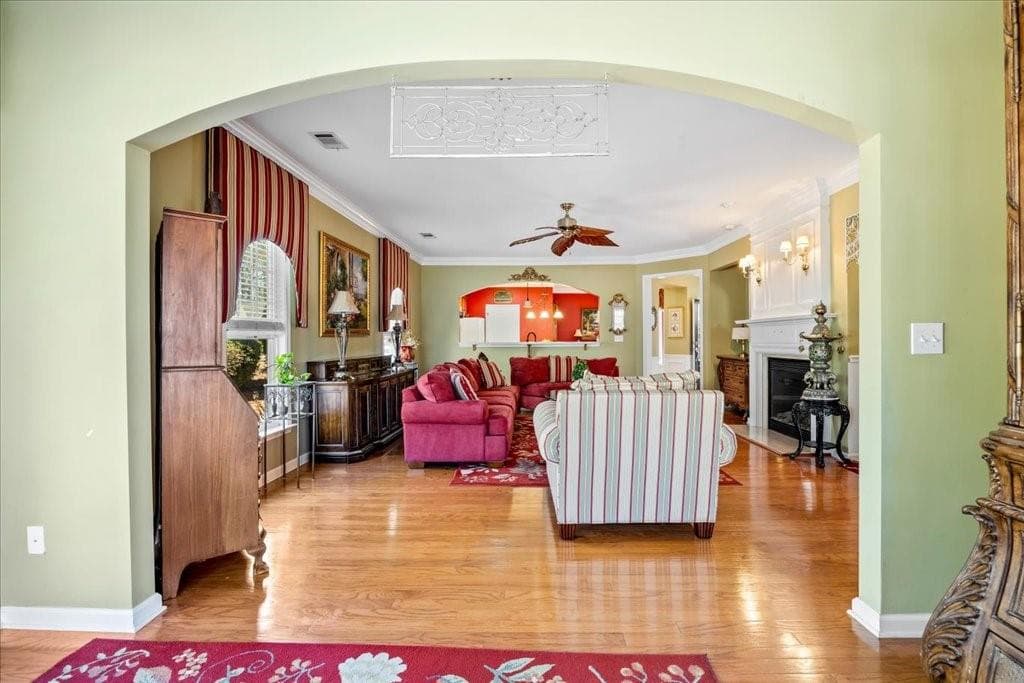 2 bedroom, 2 bathroom, 1,828 sq ft single family residence under contract at 5015 Kings Common Way, Cumming, GA 30040 — photo 8