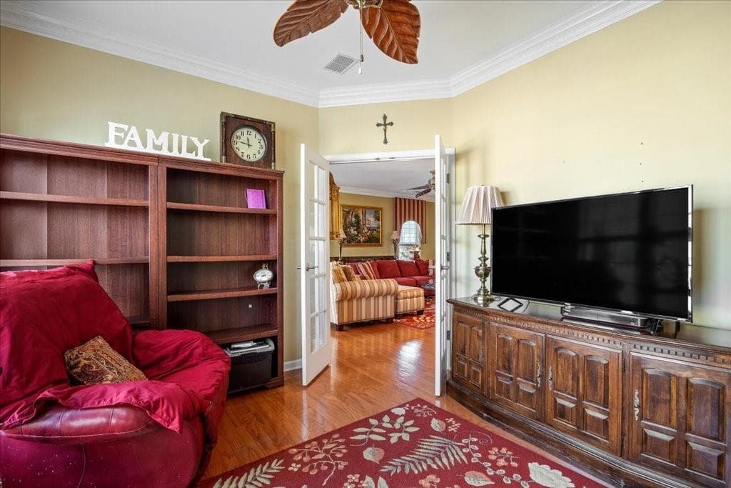 2 bedroom, 2 bathroom, 1,828 sq ft single family residence under contract at 5015 Kings Common Way, Cumming, GA 30040 — photo 9