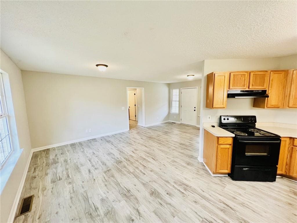 3 bedroom, 2 bathroom, 1,132 sq ft single family residence for sale at 58 Kingston Pointe, Kingston, GA 30145 — photo 3
