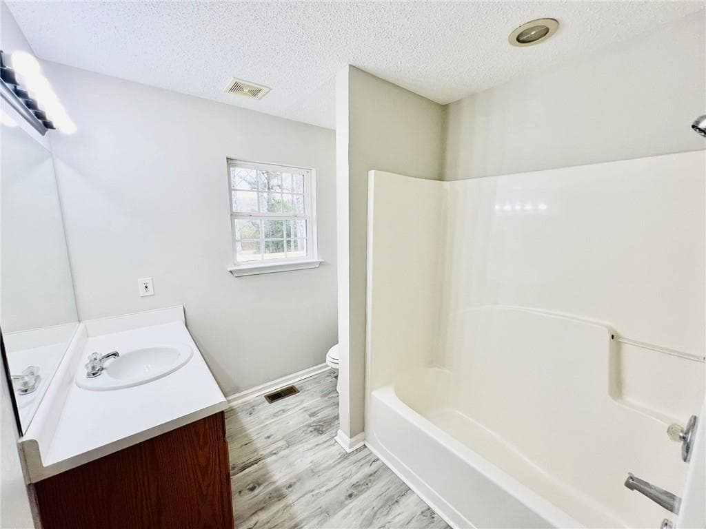 3 bedroom, 2 bathroom, 1,132 sq ft single family residence for sale at 58 Kingston Pointe, Kingston, GA 30145 — photo 7