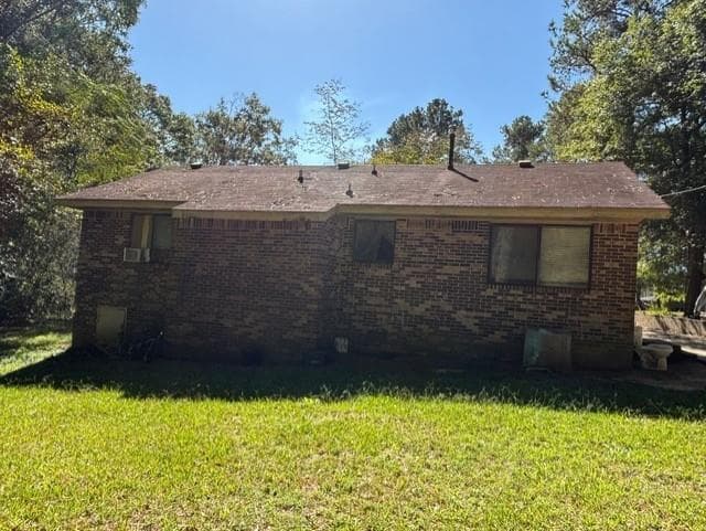 3 bedroom, 1 bathroom, 1,065 sq ft single family residence under contract at 1061 Porter Drive, Elberton, GA 30635 — photo 4