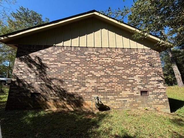 3 bedroom, 1 bathroom, 1,065 sq ft single family residence under contract at 1061 Porter Drive, Elberton, GA 30635 — photo 8