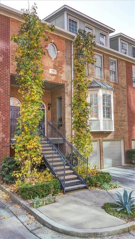 3 bedroom, 4 bathroom, 2,023 sq ft townhouse sold at 188 CENTENNIAL Way, Atlanta, GA 30313