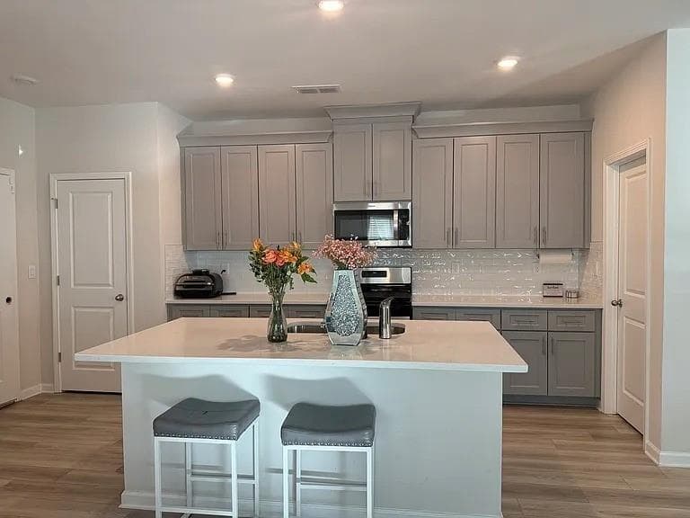 3 bedroom, 3 bathroom townhouse for rent at 1177 Sunny Lake Drive, Lawrenceville, GA 30043 for $3,200 a month — photo 6
