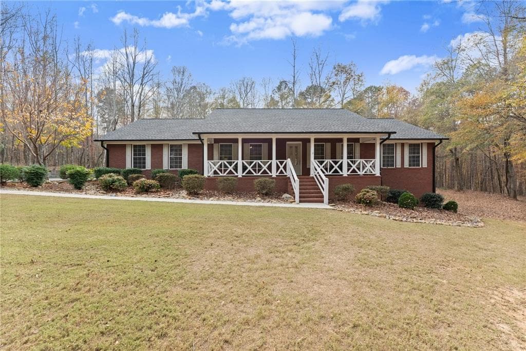 352 Lakeshore Drive, Jefferson, GA 30549 — most recent listing photo