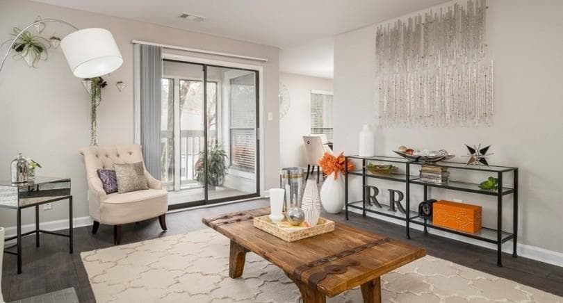 1 bedroom, 1 bathroom, 854 sq ft apartment for rent at 7100 Roswell Road 40007, Atlanta, GA 30328 for $1,380 a month — photo 4