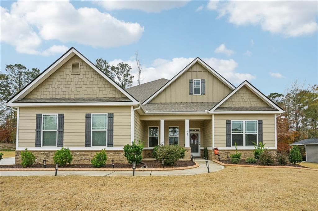4 bedroom, 3 bathroom, 2,950 sq ft single family residence sold at 290 Calebee Avenue, Senoia, GA 30276