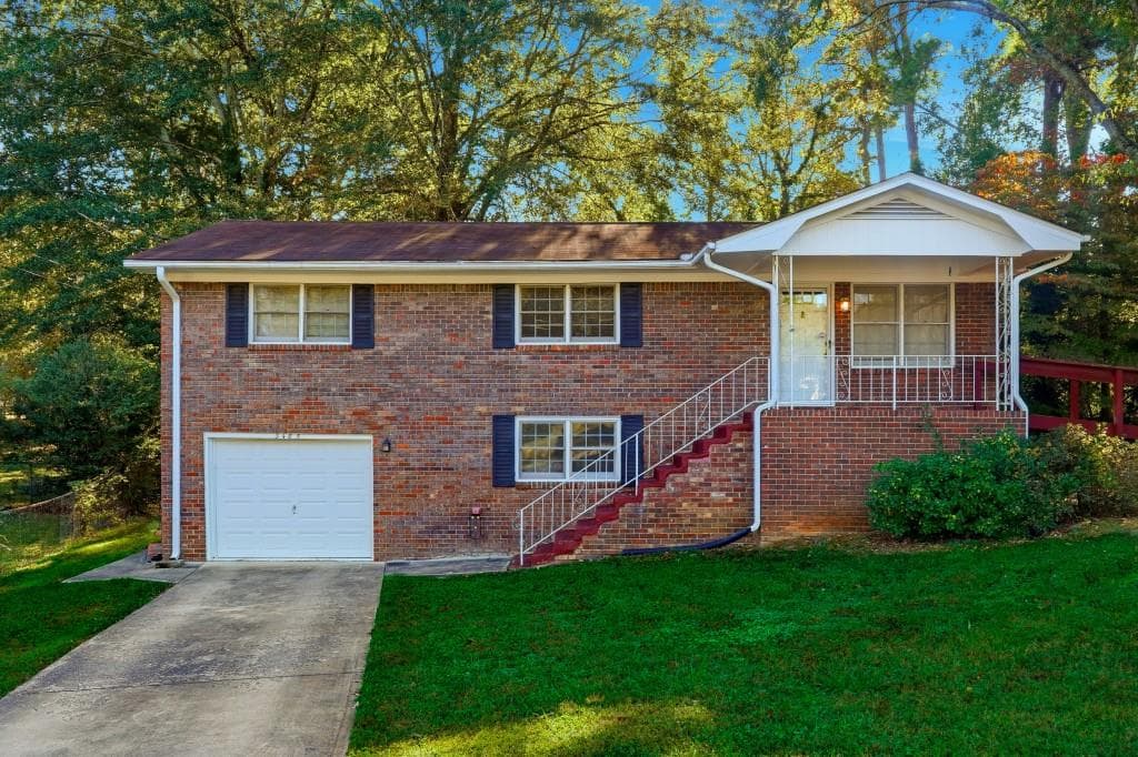 3485 Navaho Trail, Smyrna, GA 30080 — most recent listing photo
