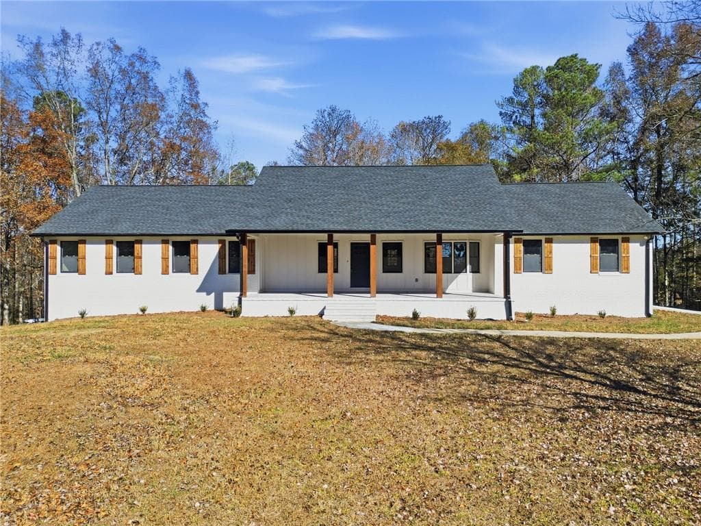 3 bedroom, 2 bathroom, 1,829 sq ft single family residence for sale at 2185 Ridge Road, Douglasville, GA 30134