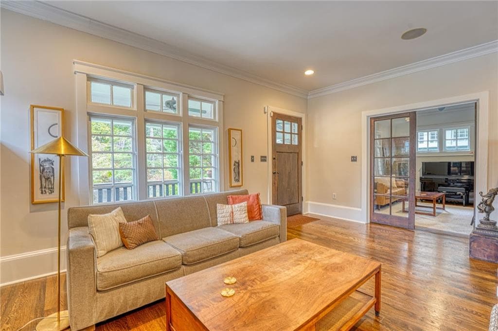 5 bedroom, 4 bathroom, 3,348 sq ft single family residence for rent at 997 Blue Ridge Avenue, Atlanta, GA 30306 for $10,500 a month — photo 6