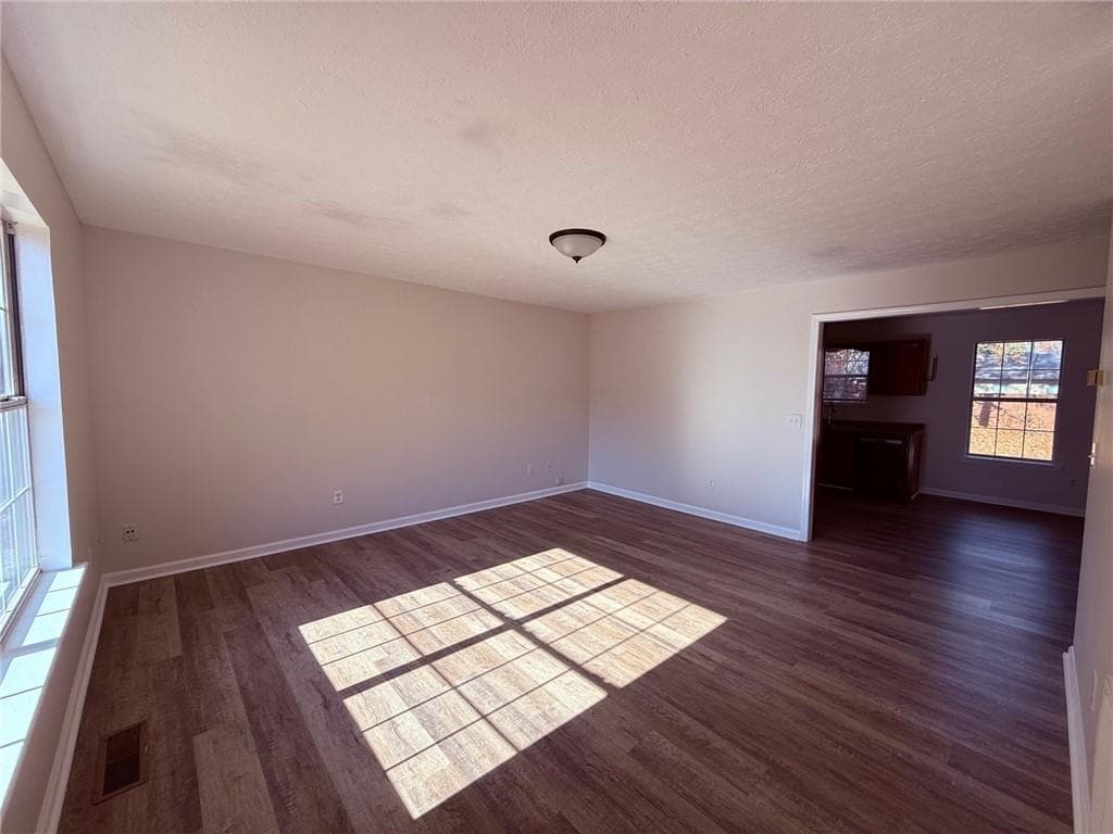 4 bedroom, 2 bathroom, 1,606 sq ft single family residence for rent at 4825 Red Oak Drive, Gainesville, GA 30506 for $1,895 a month — photo 2