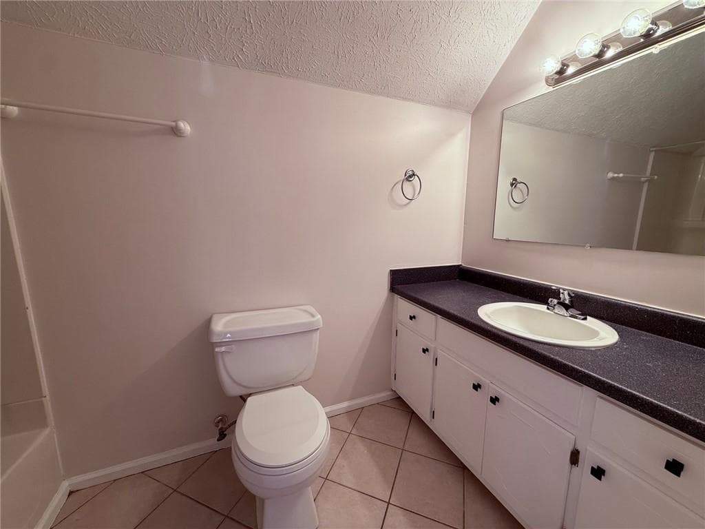 4 bedroom, 2 bathroom, 1,606 sq ft single family residence for rent at 4825 Red Oak Drive, Gainesville, GA 30506 for $1,895 a month — photo 6