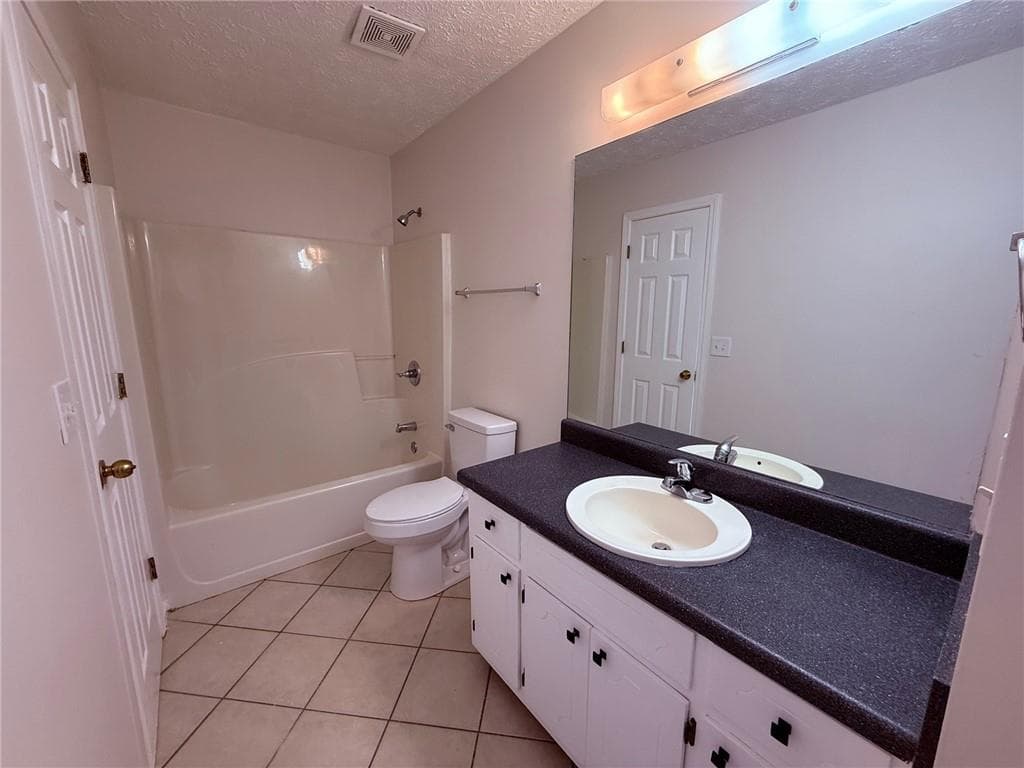 4 bedroom, 2 bathroom, 1,606 sq ft single family residence for rent at 4825 Red Oak Drive, Gainesville, GA 30506 for $1,895 a month — photo 9