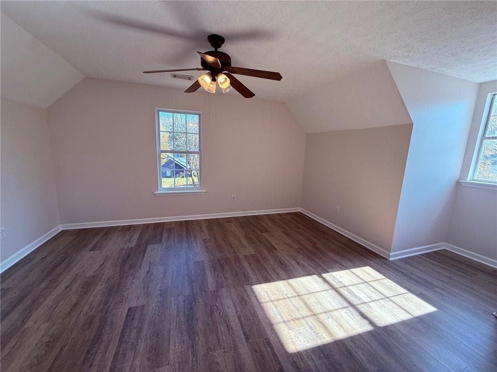4 bedroom, 2 bathroom, 1,606 sq ft single family residence for rent at 4825 Red Oak Drive, Gainesville, GA 30506 for $1,895 a month — photo 10