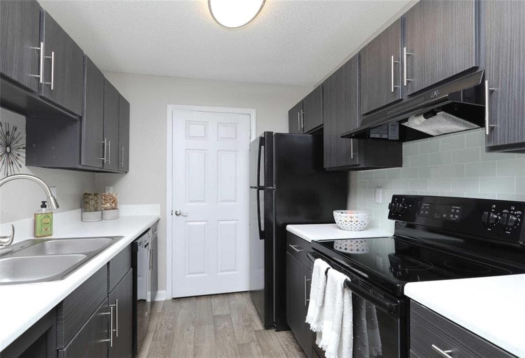 3 bedroom, 2 bathroom, 1,336 sq ft apartment for rent at 9200 Roberts Drive 2-234, Sandy Springs, GA 30350 for $1,975 a month — photo 2