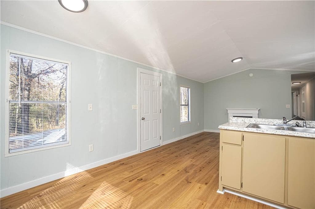 2 bedroom, 1 bathroom, 980 sq ft single family residence for sale at 139 Anglin Road, Jefferson, GA 30549 — photo 6