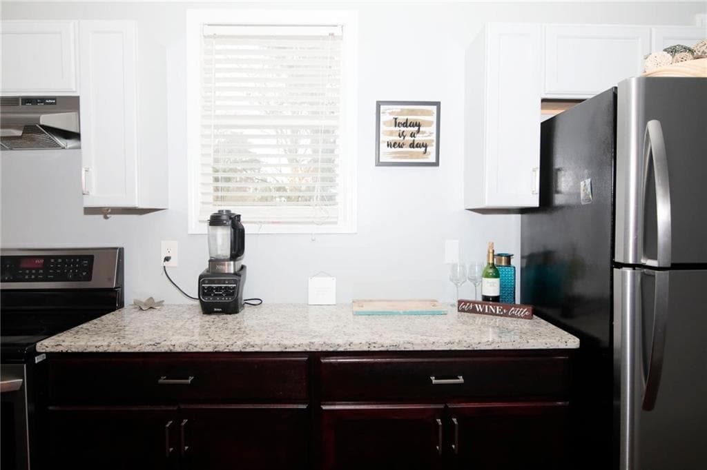 3 bedroom, 2 bathroom single family residence for rent at 531 Allendale Drive, Decatur, GA 30032 for $2,100 a month — photo 9