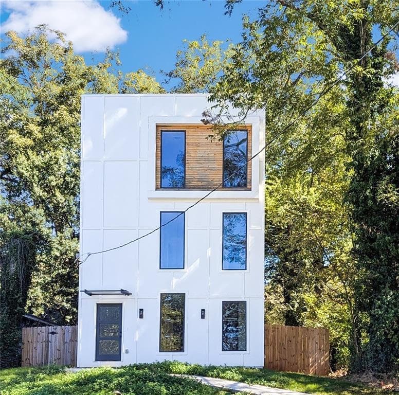 1052 Windsor Street, Atlanta, GA 30310 — most recent listing photo